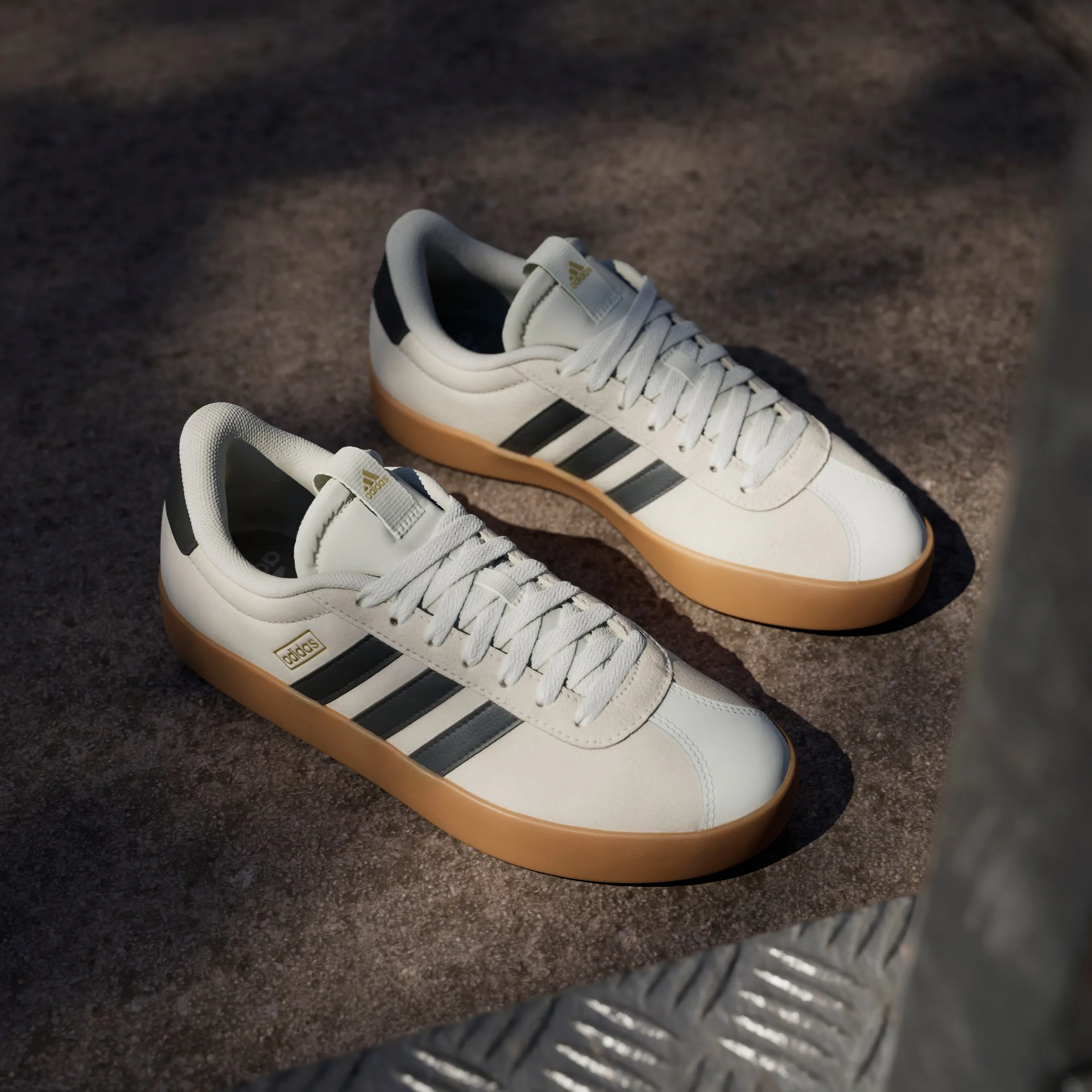 Adidas Womens VL Court 3.0 Shoes - Off White/Grey Six/Gold Metallic