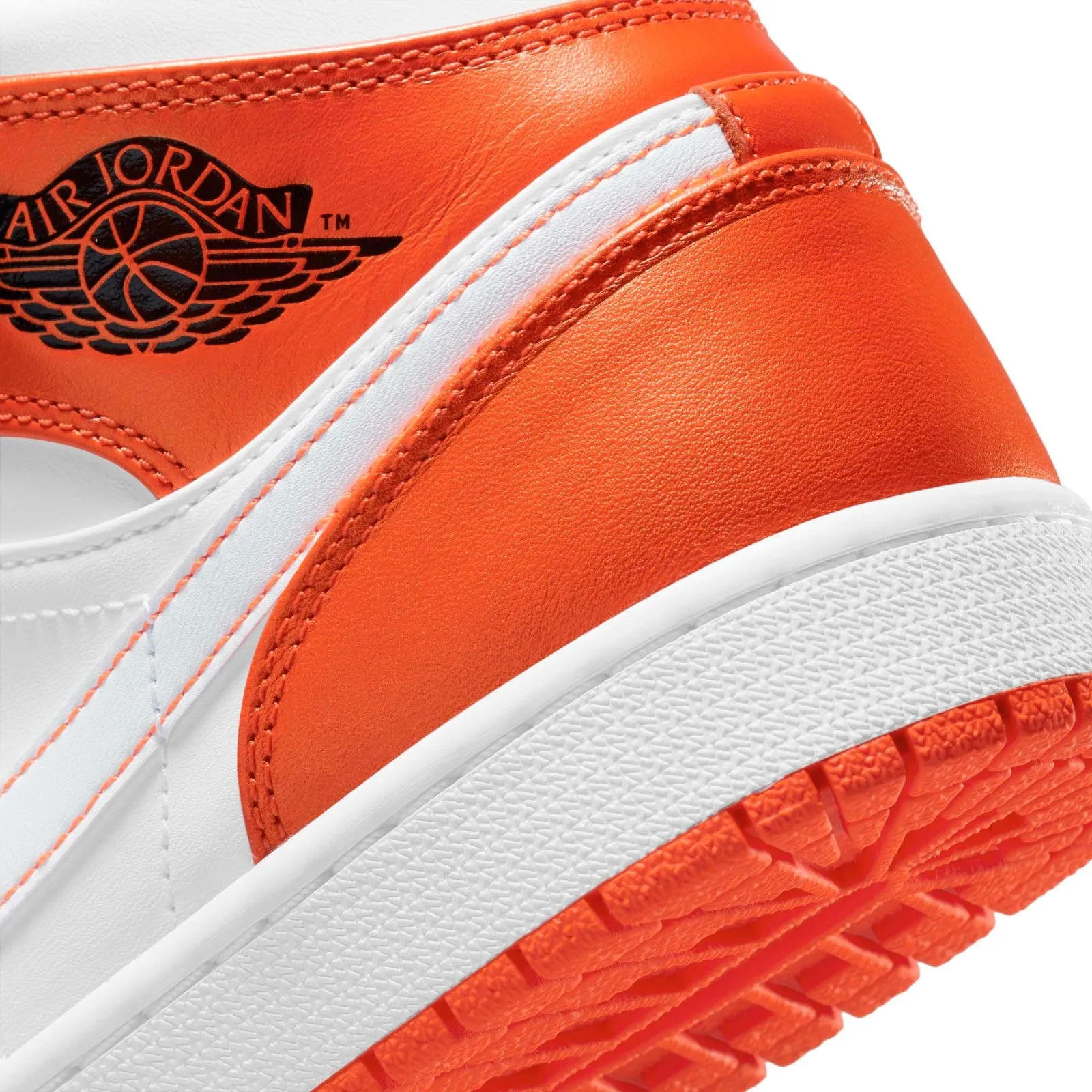 Air Jordan 1 Mid SE 'Electro Orange' DM3531-800