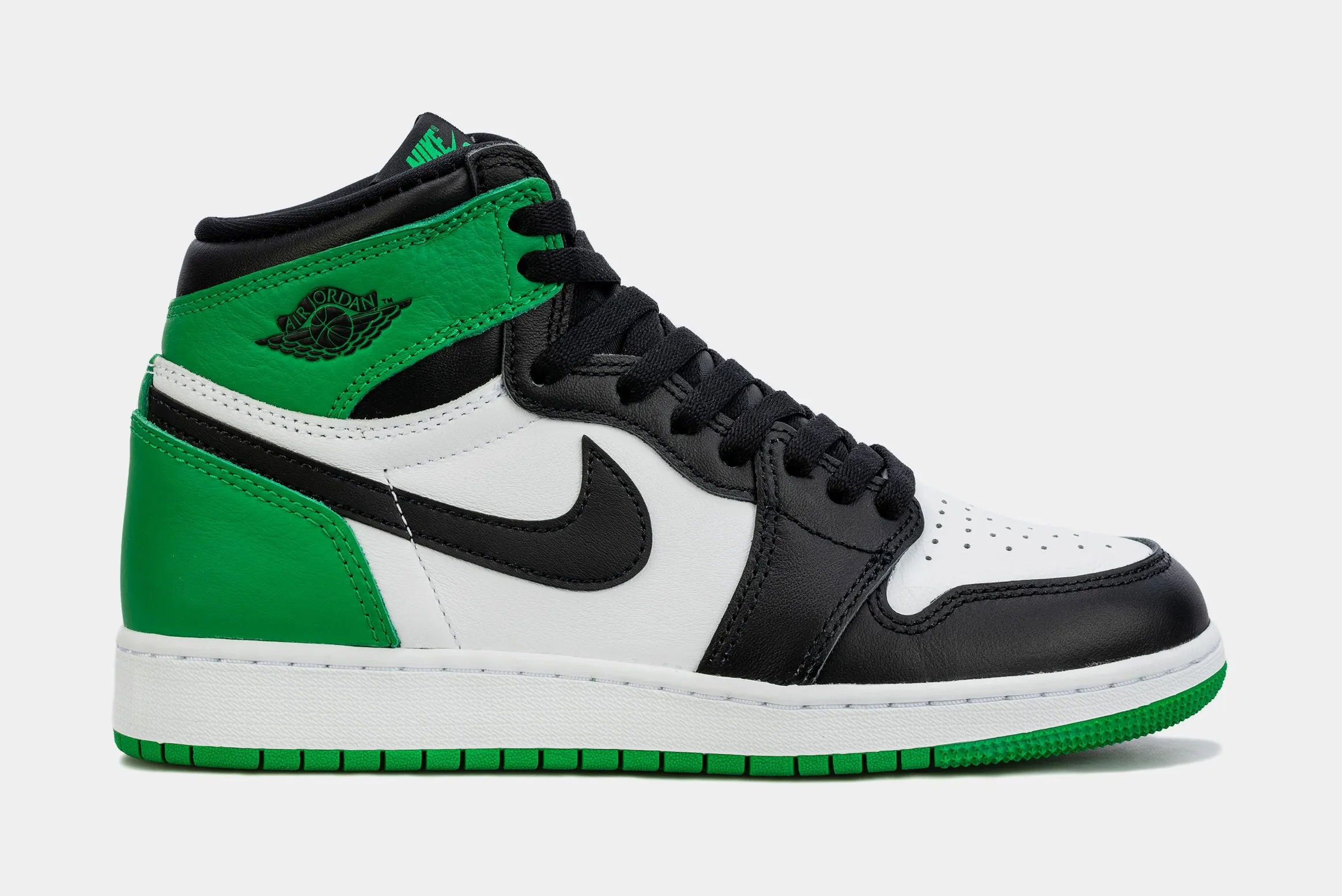 Air Jordan 1 Retro High OG Lucky Green Grade School Lifestyle Shoes (Green/Black)