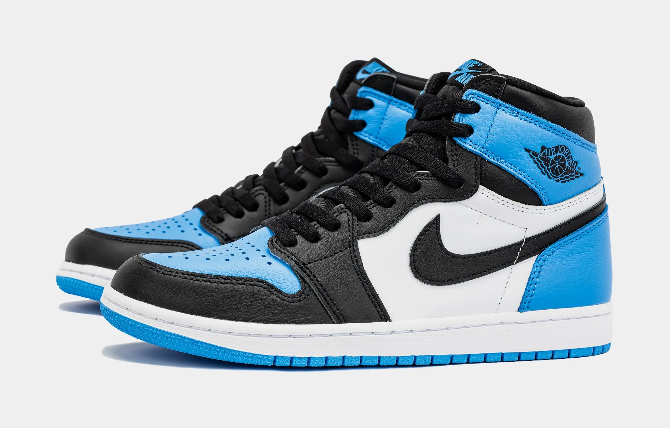 Air Jordan 1 Retro High OG University Blue Mens Lifestyle Shoes (Black/Blue)