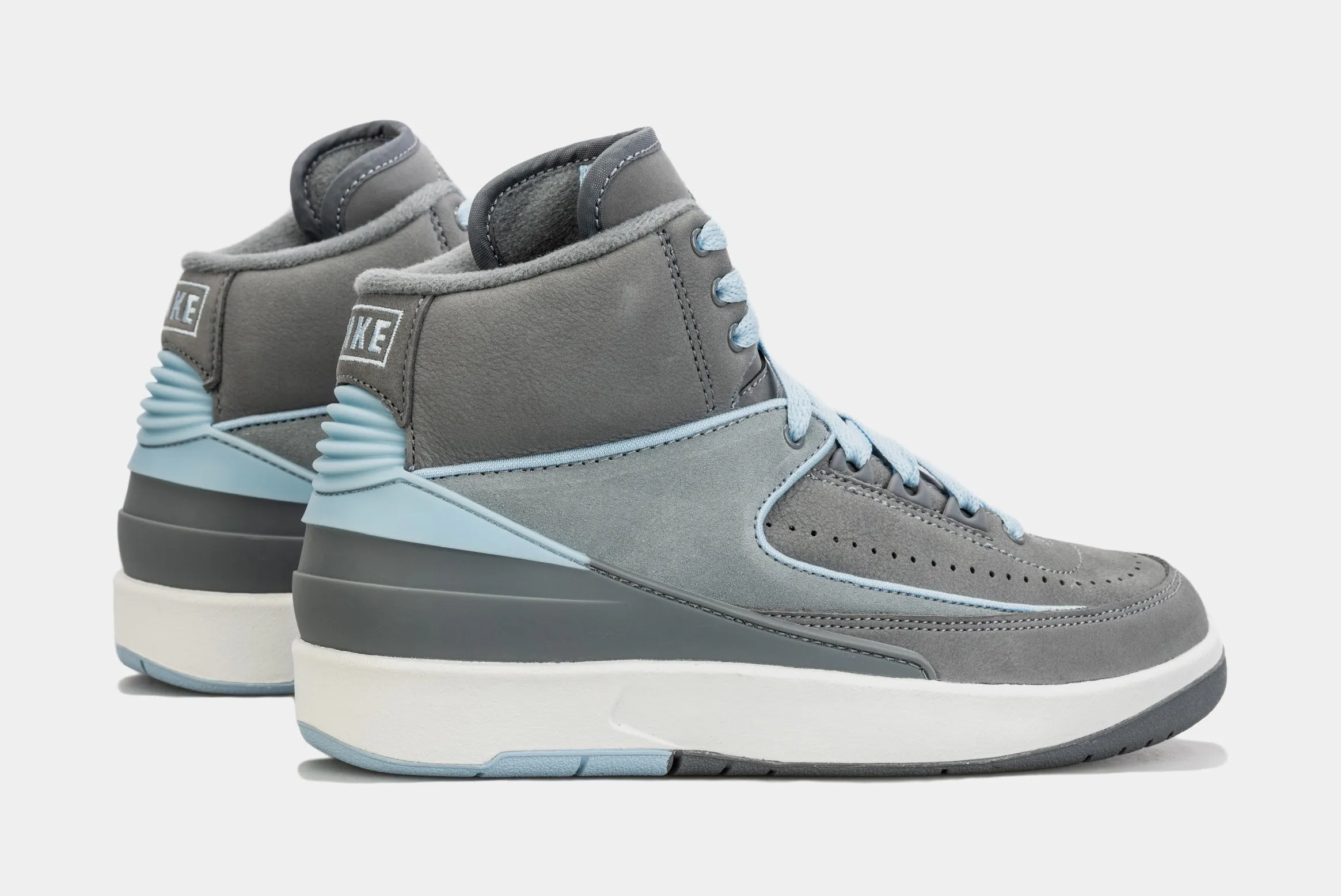 Air Jordan 2 Retro Cool Grey Womens Lifestyle Shoes (Grey/Blue)