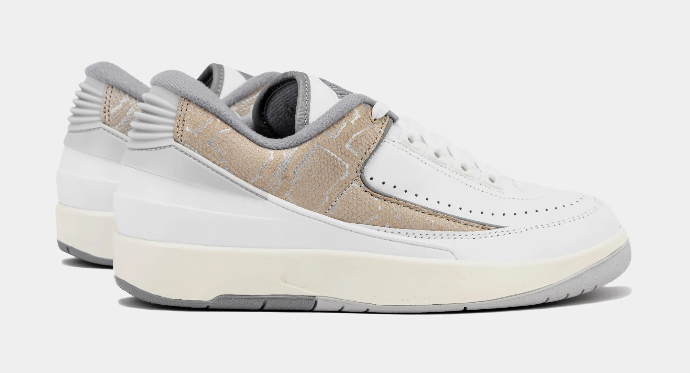 Air Jordan 2 Retro Low Python Mens Lifestyle Shoes (White/Cement Grey/Sanddrift/Neutral Grey/Sail)