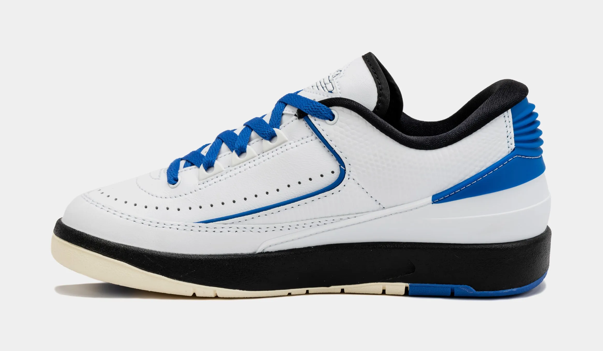 Air Jordan 2 Retro Low Varsity Royal Womens Lifestyle Shoes (White/Blue)