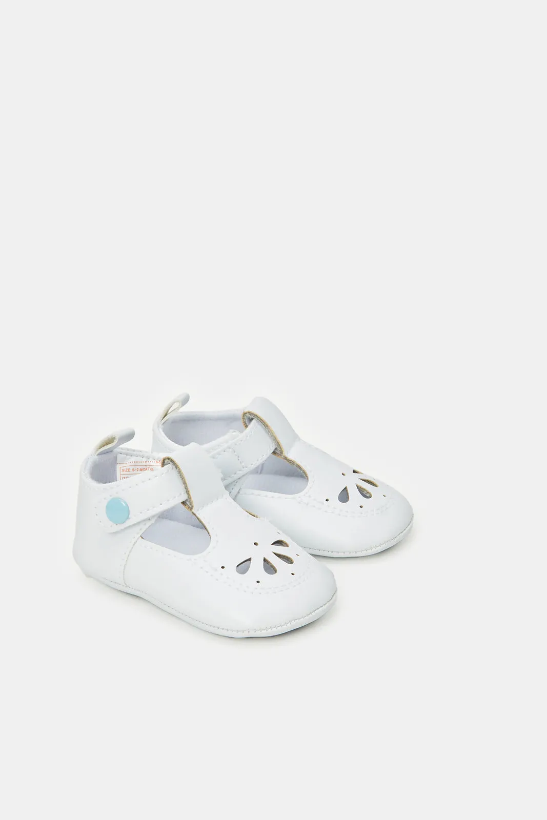 Babies White Pram Shoe With Bow Tie Set (2 Piece)