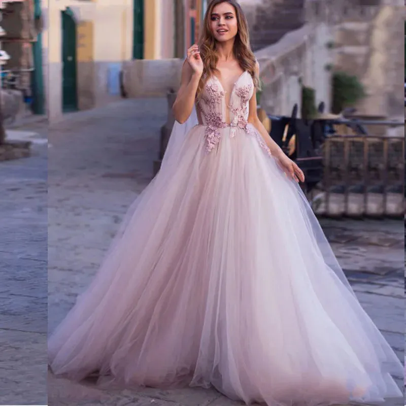 Boho Wedding Dress 2023 3D Flowers Light Purple Beach Bride Dresses Backless Puff Tulle Wedding Gowns Long Train Floor Length