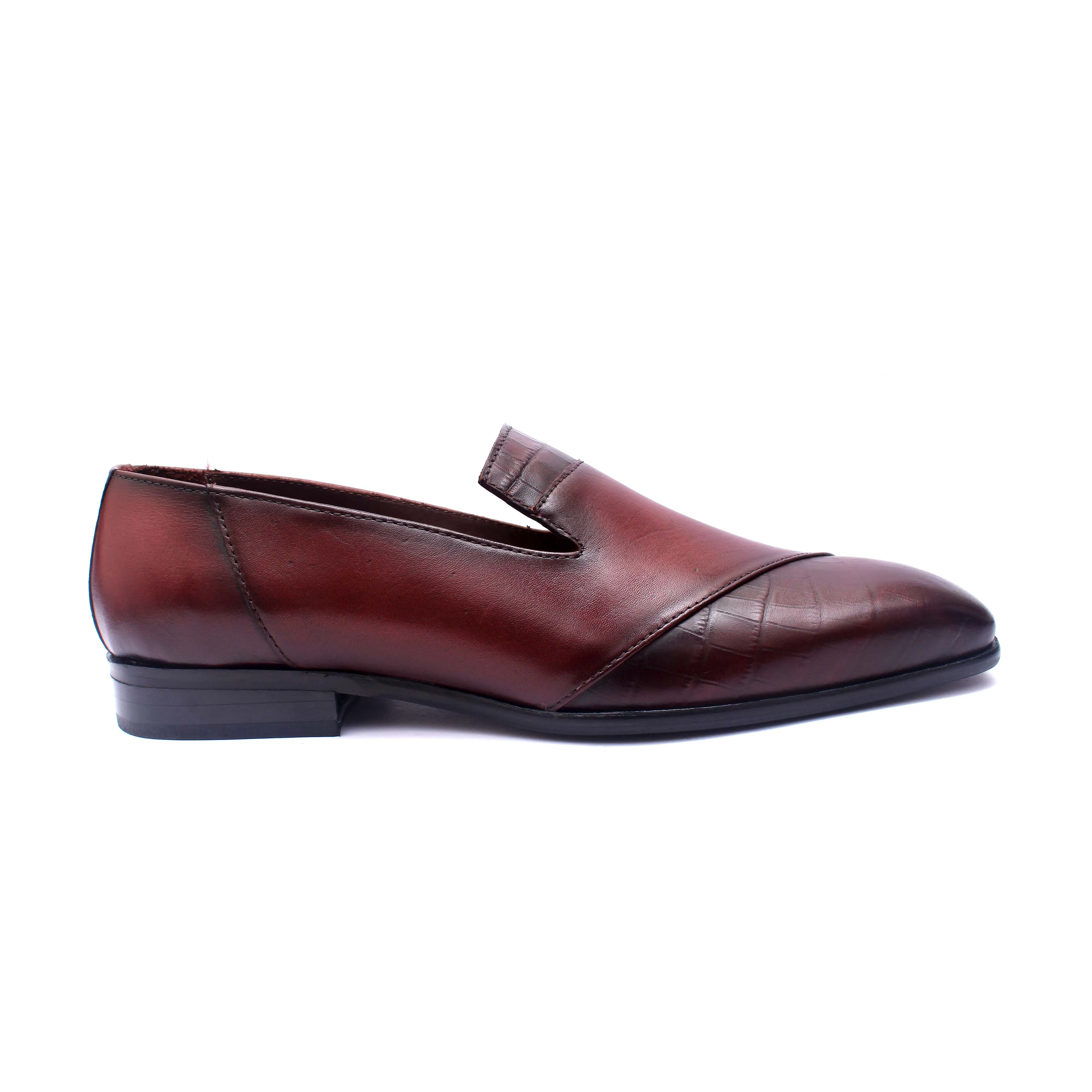 Croco Textured Loafers - Wine