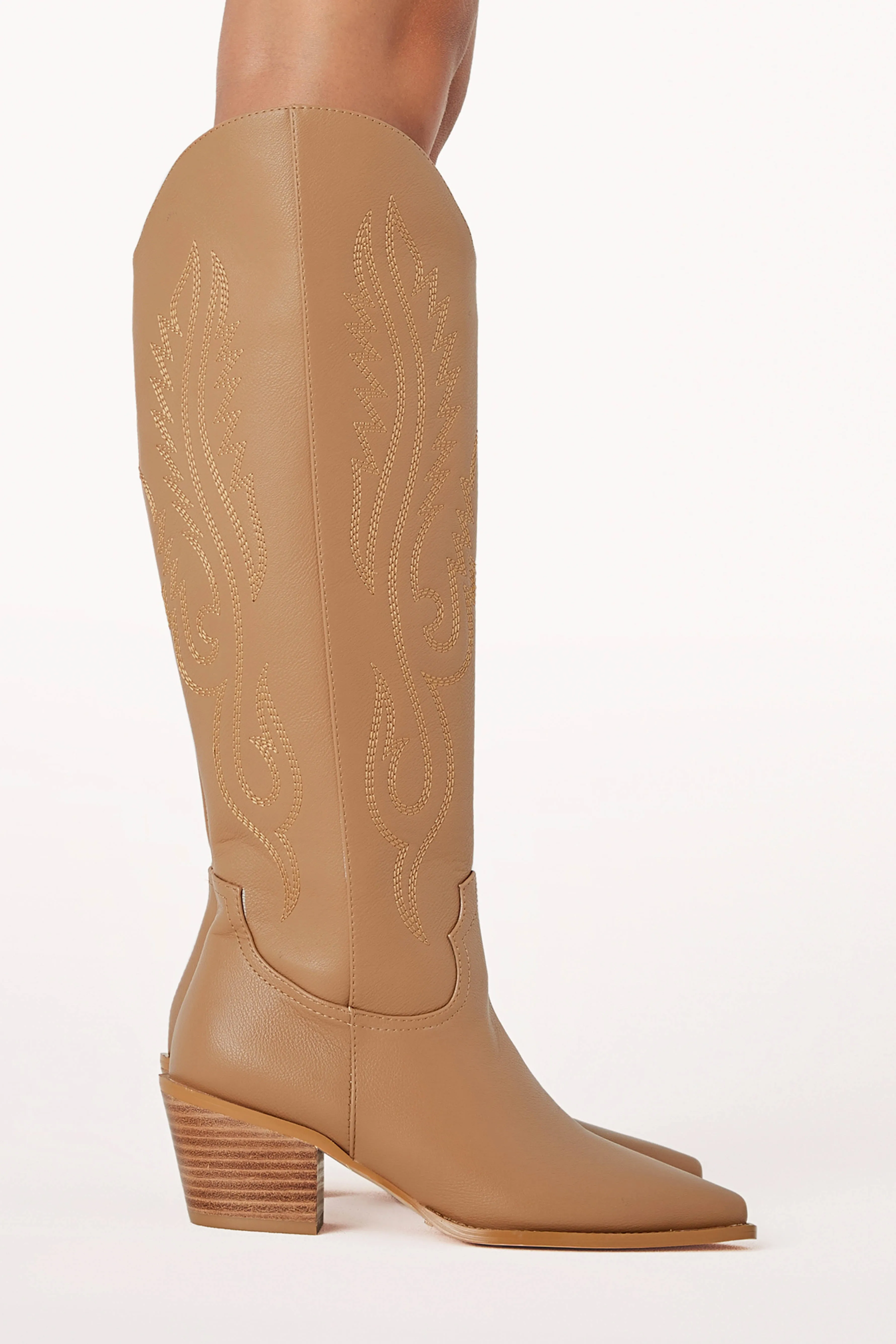 Darius Boot - Teak