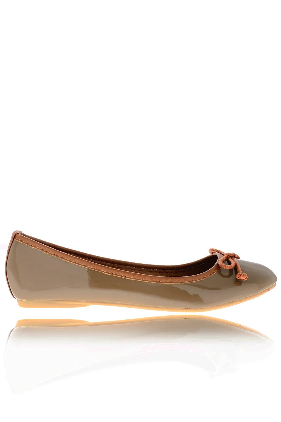 DEUX COULEUR Taupe Patent Ballerinas