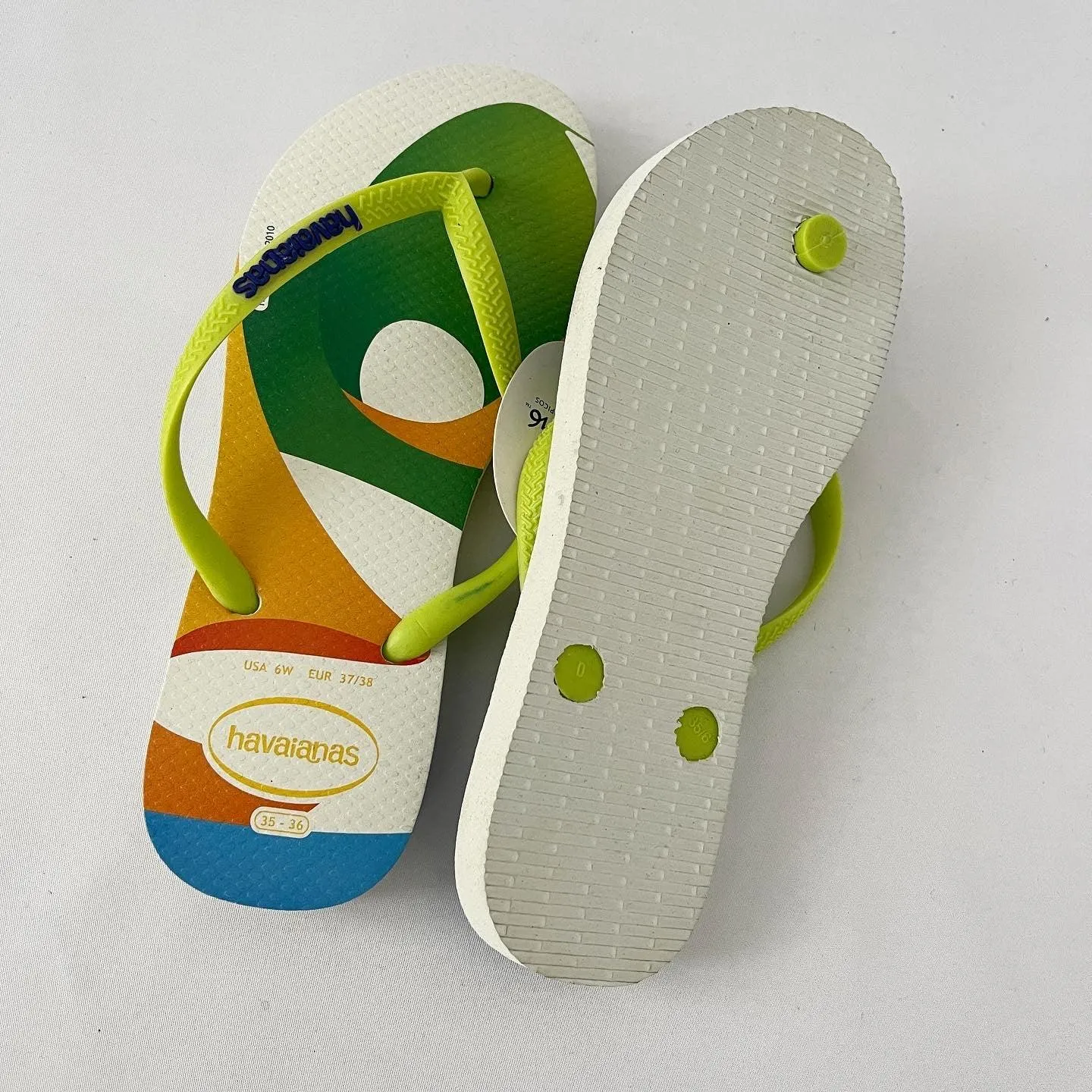 HAVAIANAS Flip Flops