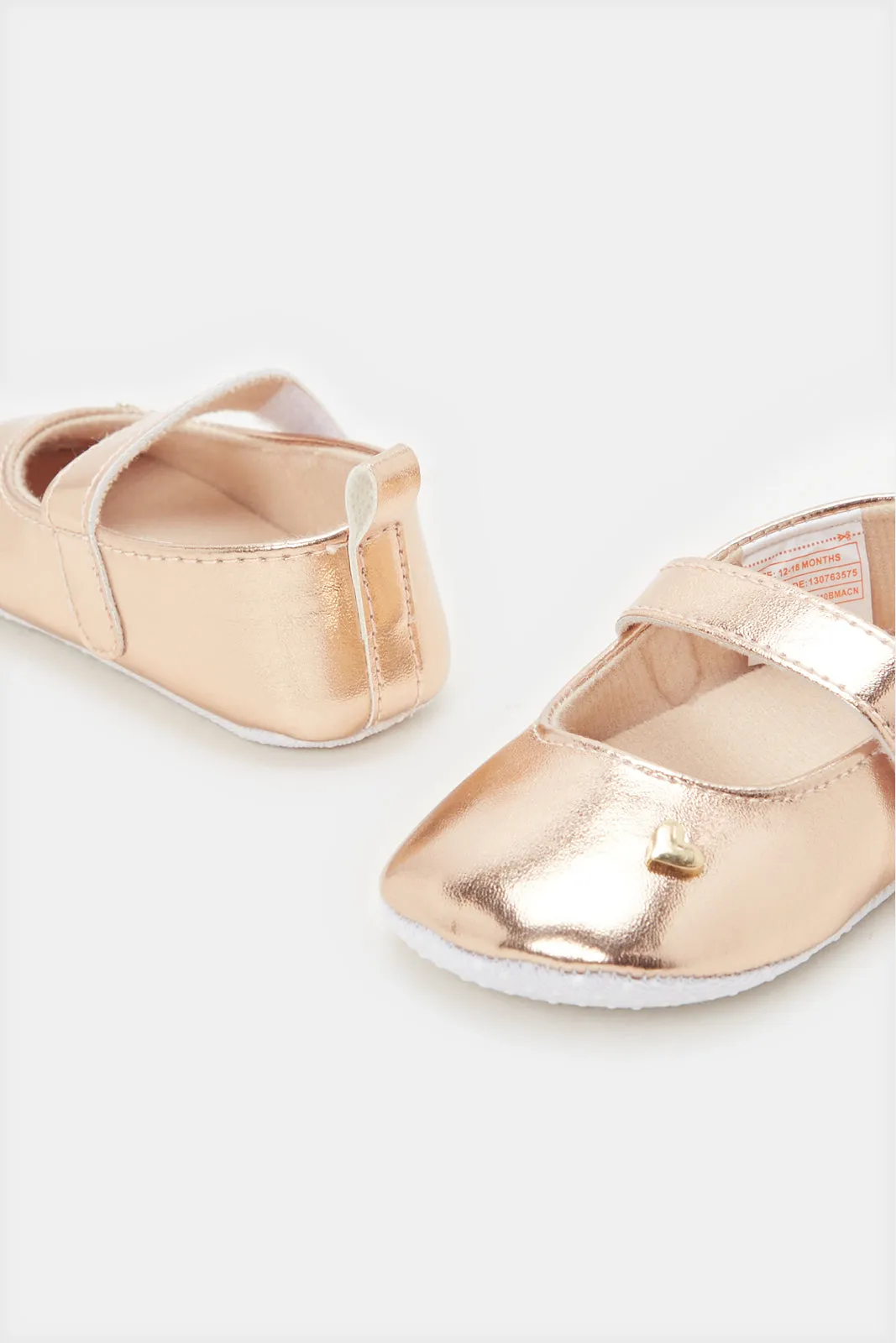 Infant Girls Gold With Heart Detail Pram Shoe