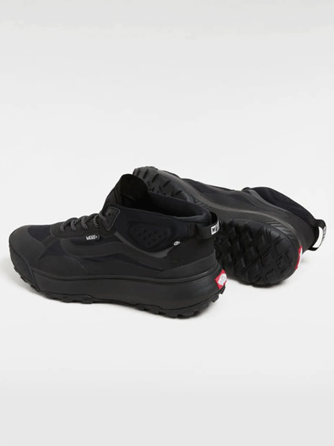 MTE Crosspath Mid Black/Black Shoes