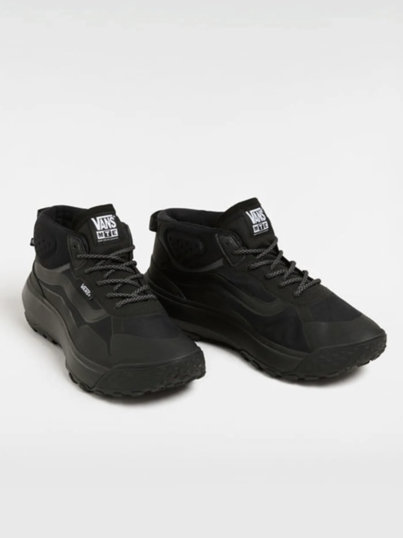 MTE Crosspath Mid Black/Black Shoes