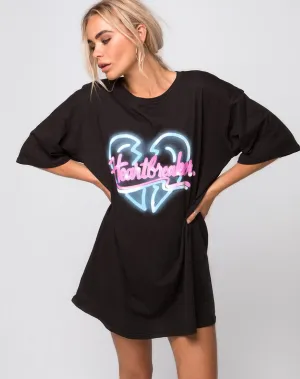 Sunny Kiss Tee in Black Heart Breaker