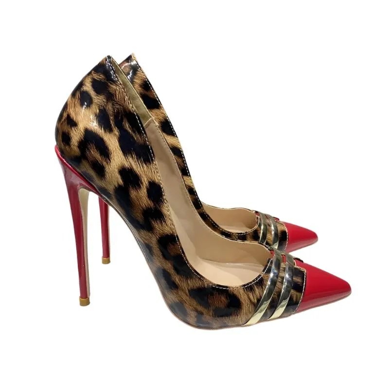 TEEK - Tipped Red Pumps